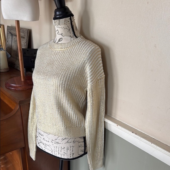 Madden Girl Cream and Gold Crew Neck Sweater 69.00 NWT - Picture 14 of 15